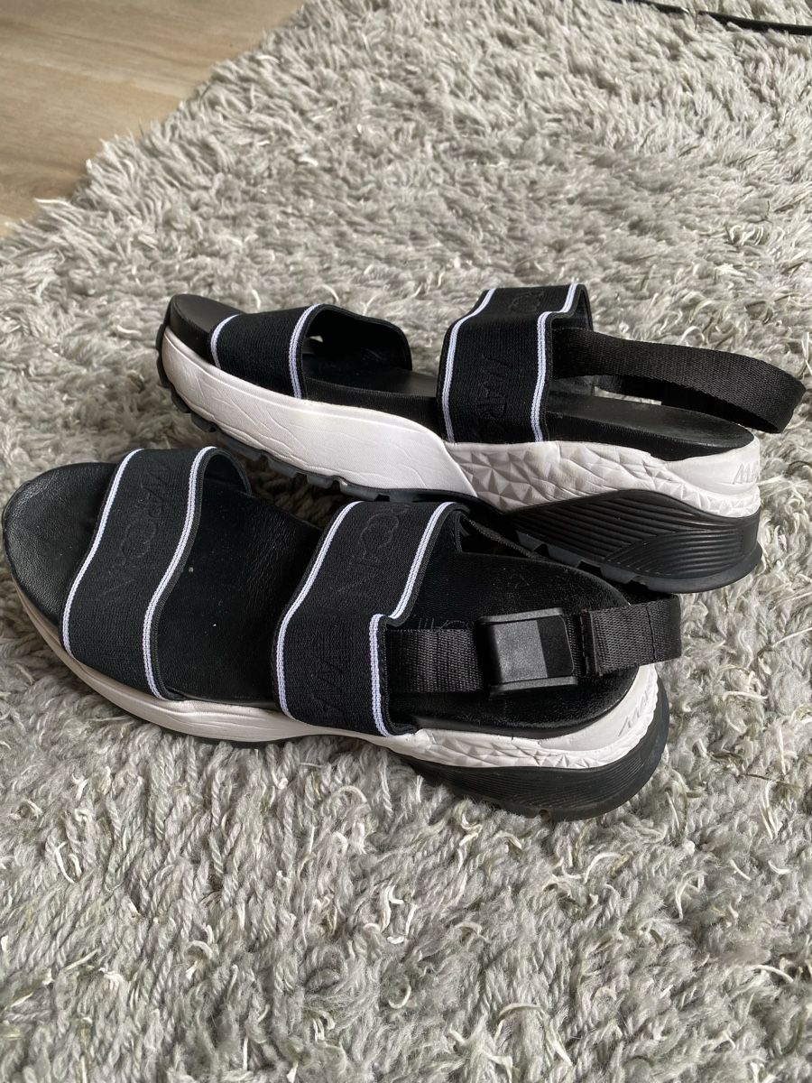 Marc Cain Scarpe da donna: Marc Cain Sandalen 38 – Nuovo (secondo la descrizione) da Amriswil venduto da kar_rx2y 2
