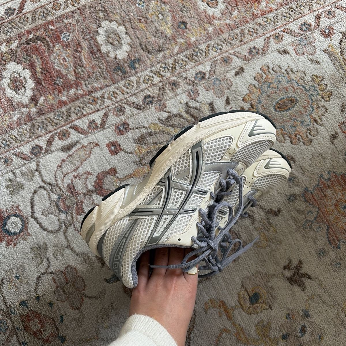 Asics Scarpe da donna: Asics Creme Silber – Nuovo (secondo la descrizione) da Sevelen venduto da sarah_selina 1