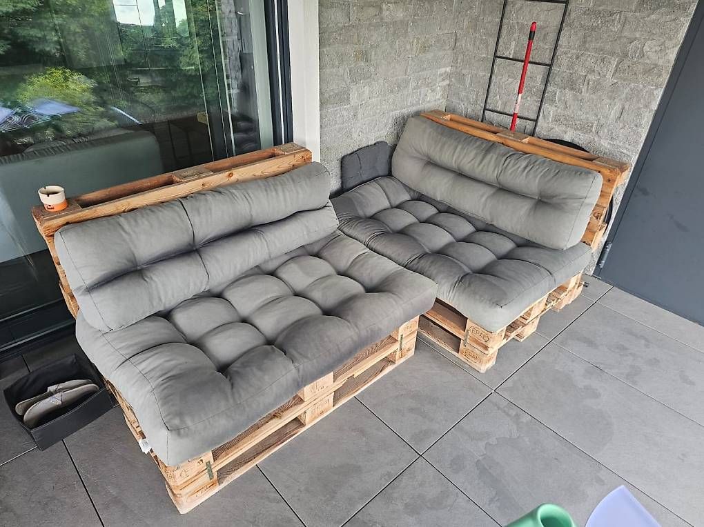 Sofas: Palette divanetto – Gebraucht aus Cadempino von Ciciuz