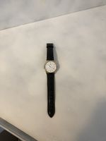 Elegante Jean Jurd Gold-Uhr mit Lederarmband
