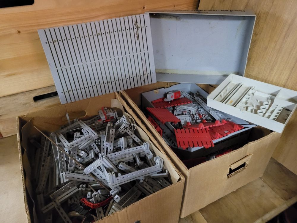 Fisher Technik -2 gefüllte Bananen-Kisten (Gebraucht) in Thun für CHF ...