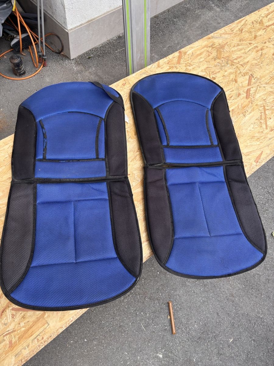 Alle Ersatzteile: Ensemble de 2 housses de siège auto bleues – Gebraucht aus Dugny (Leytron) von Cel_97