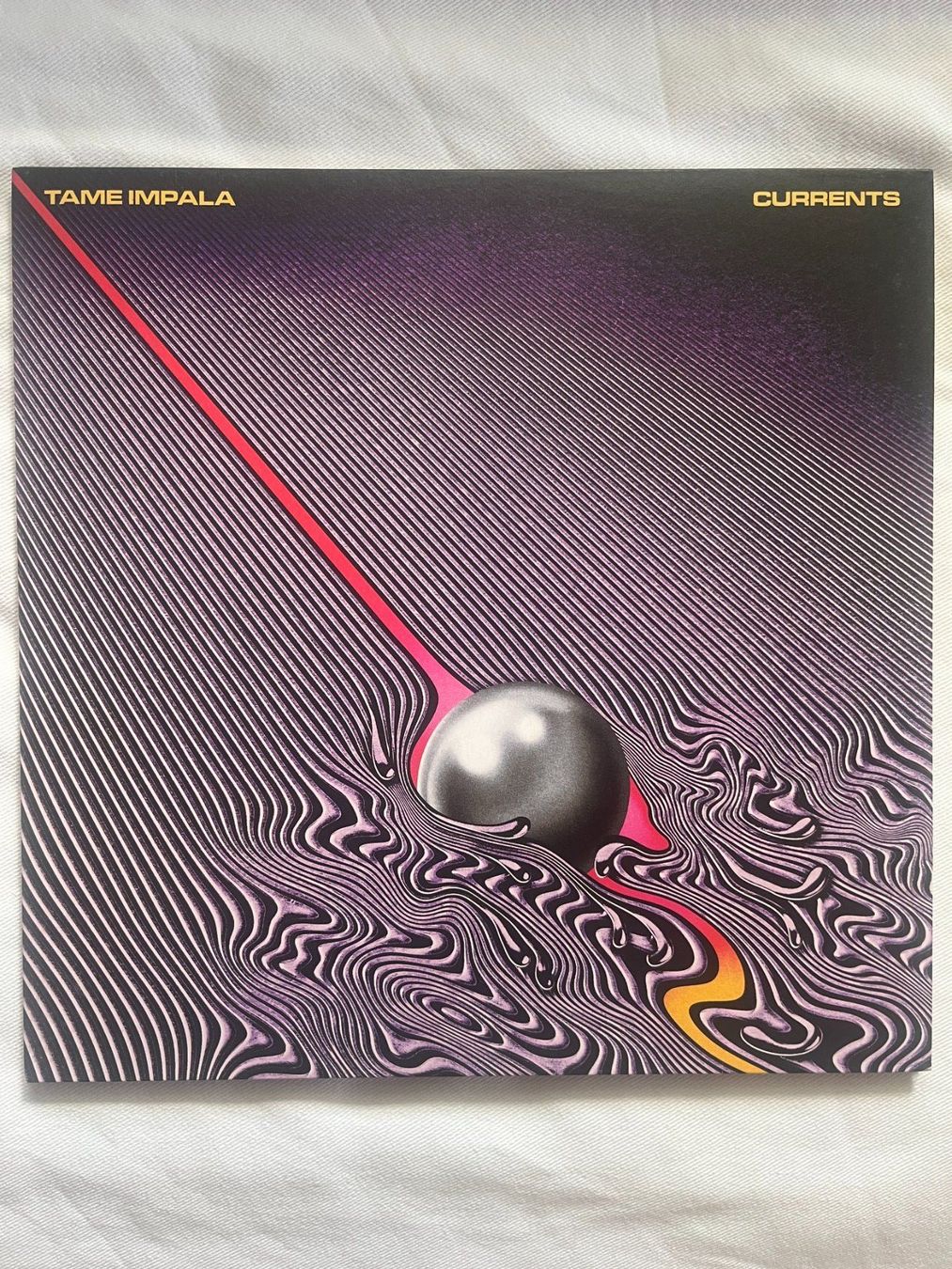 Dischi in vinile: Tame Impala – Currents 2x Vinyl LP – Usato da Effretikon venduto da ChrisLamberger