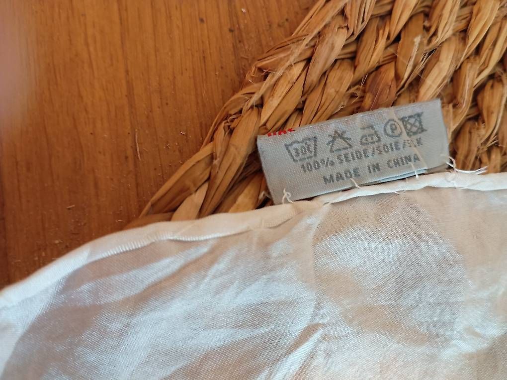 Foulards, Tücher & Schals: Seidenfoulard mit Blumenmuster – Gebraucht aus Zürich von Melianea 3