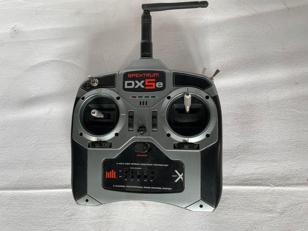 Emetteur Spektrum dx5e 2,4 ghz (Gebraucht) in für CHF 26 – mit ...
