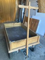 schöner Handwagen / Transportanhänger