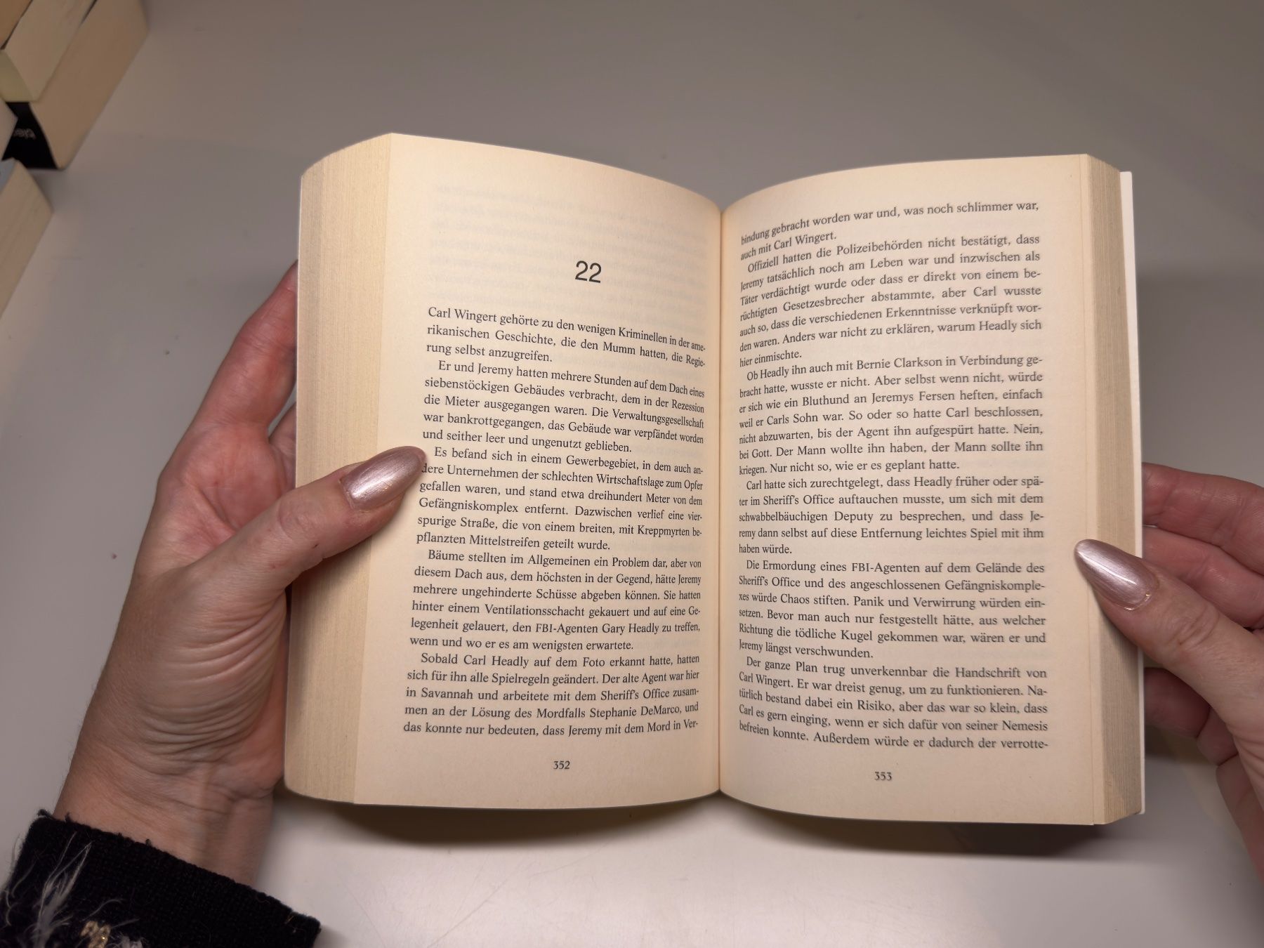 Libri: ROMAN: Sandra Brown, Eisige Glut – Usato da Grosswangen venduto da Deutsche_Romane 7
