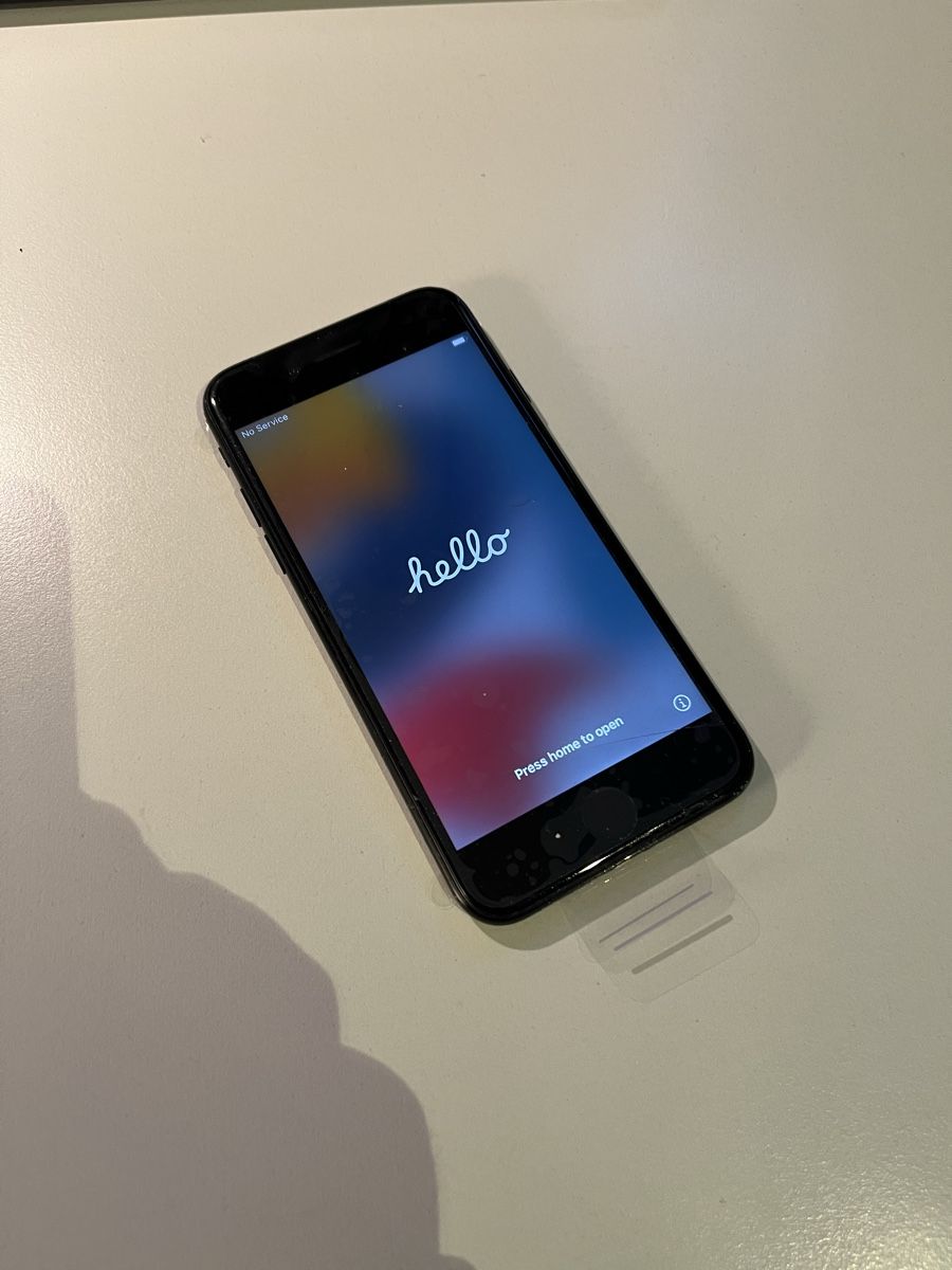 Apple Handys / Smartphones: Apple iPhone 7, 128GB, Jet Black – Gebraucht aus Wädenswil von quattromic