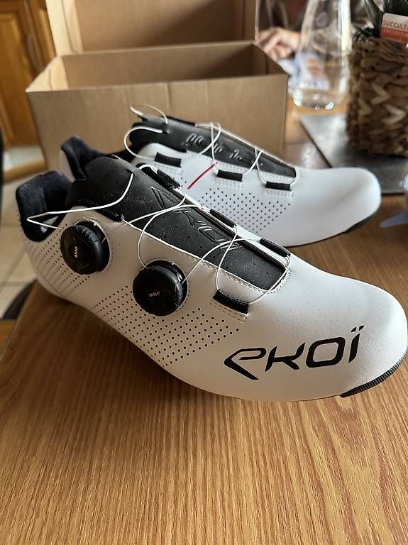 Herrenschuhe: Chaussures vélo course Ekoï neuves – Neu (gemäss Beschreibung) aus Fribourg von Arlapseo