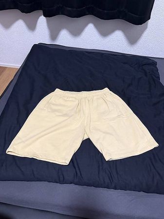 Basiguy. Short Beige Taille L