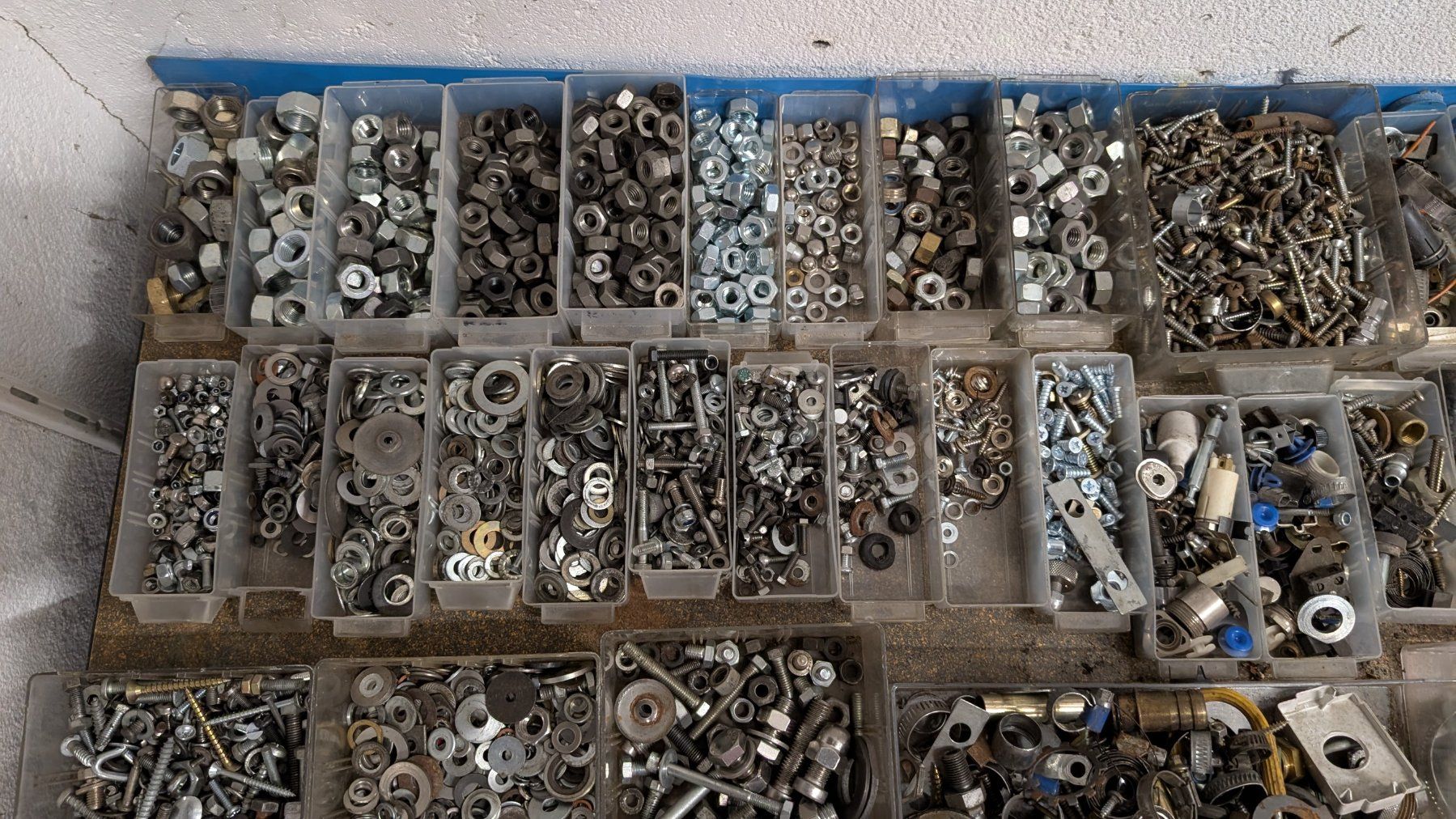 Tous les outils: Sehr viele Kleinteile mit Sortimentskästen – D'occasion à Bad Ragaz par MR_BR 6