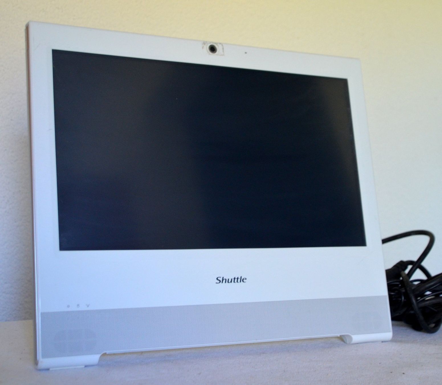PC: All-in-One Shuttle XPC X50V9 – Usato da Collonges venduto da arashee