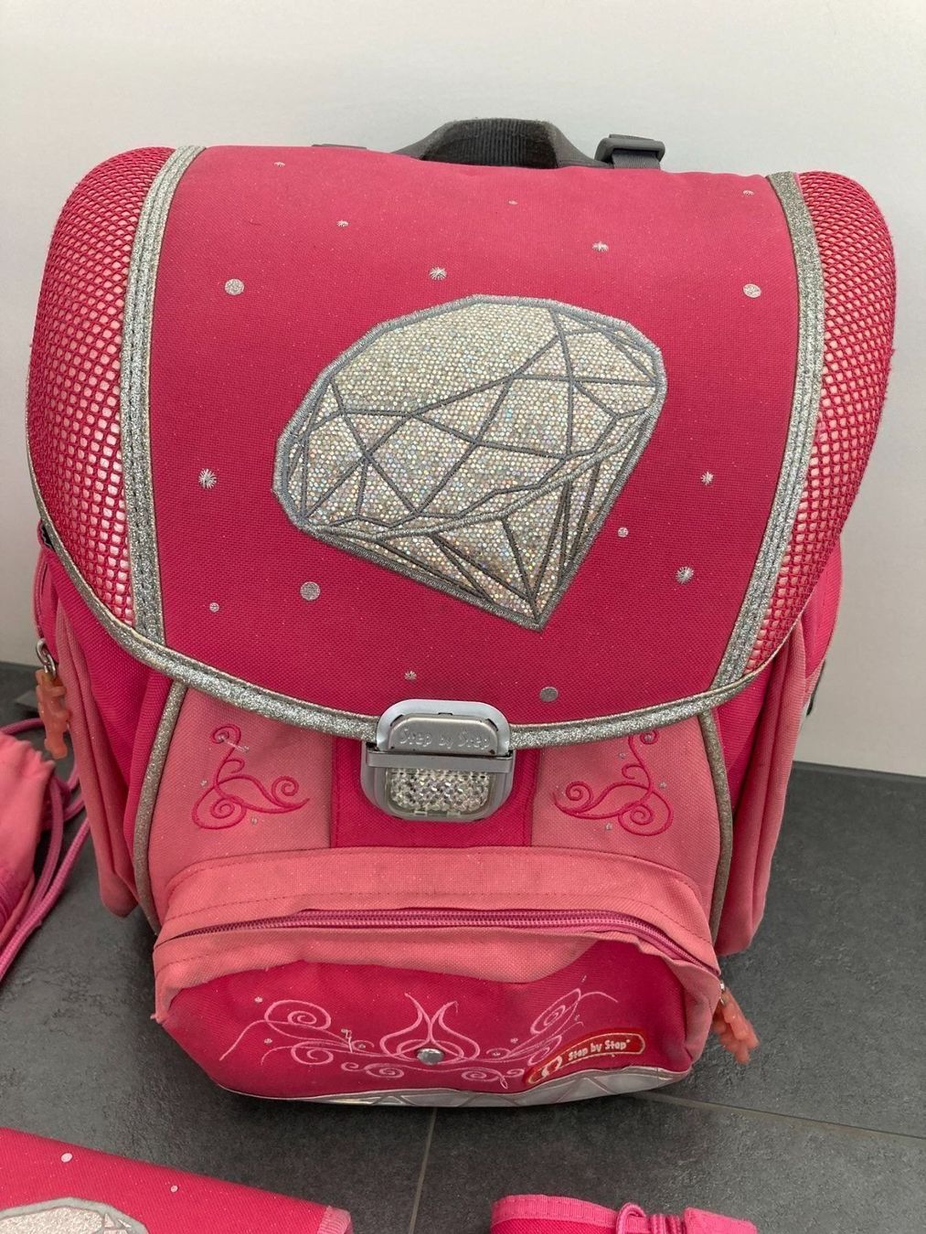 Borse & Zaini: Mädchen Schulrucksack Rosa 5 Teilig – Usato da Pratteln venduto da Miki_ 1