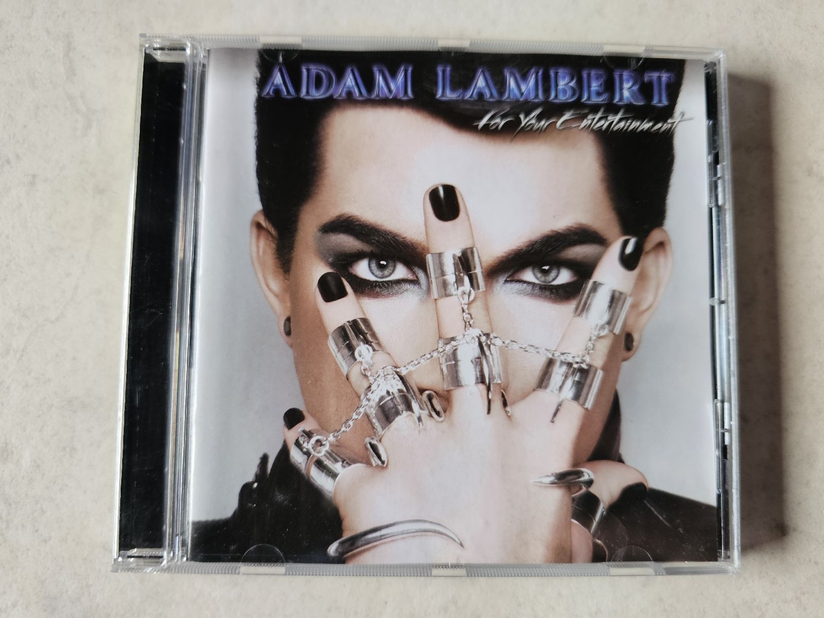 CD: Adam Lambert  -  For Your Entertainment – Usato da Schneisingen venduto da backstore24