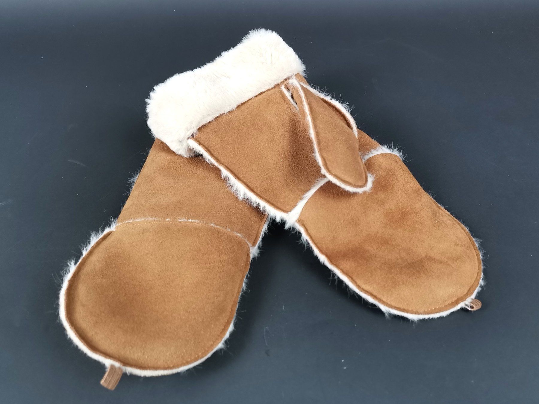 Guanti & manicotti: Winterhandschuhe – Usato da Schaffhausen venduto da Restwert_SH