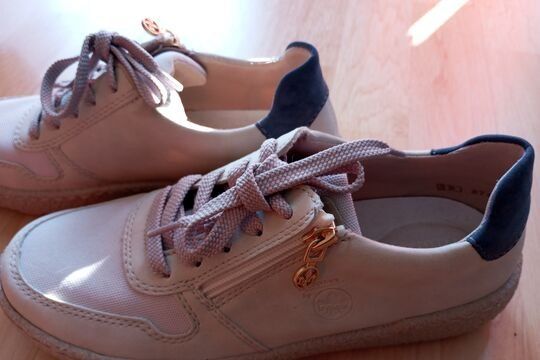 Rieker Scarpe da donna: Rieker Sneaker beige 39 – Nuovo (secondo la descrizione) da Zäziwil venduto da 33qfmnx9 2