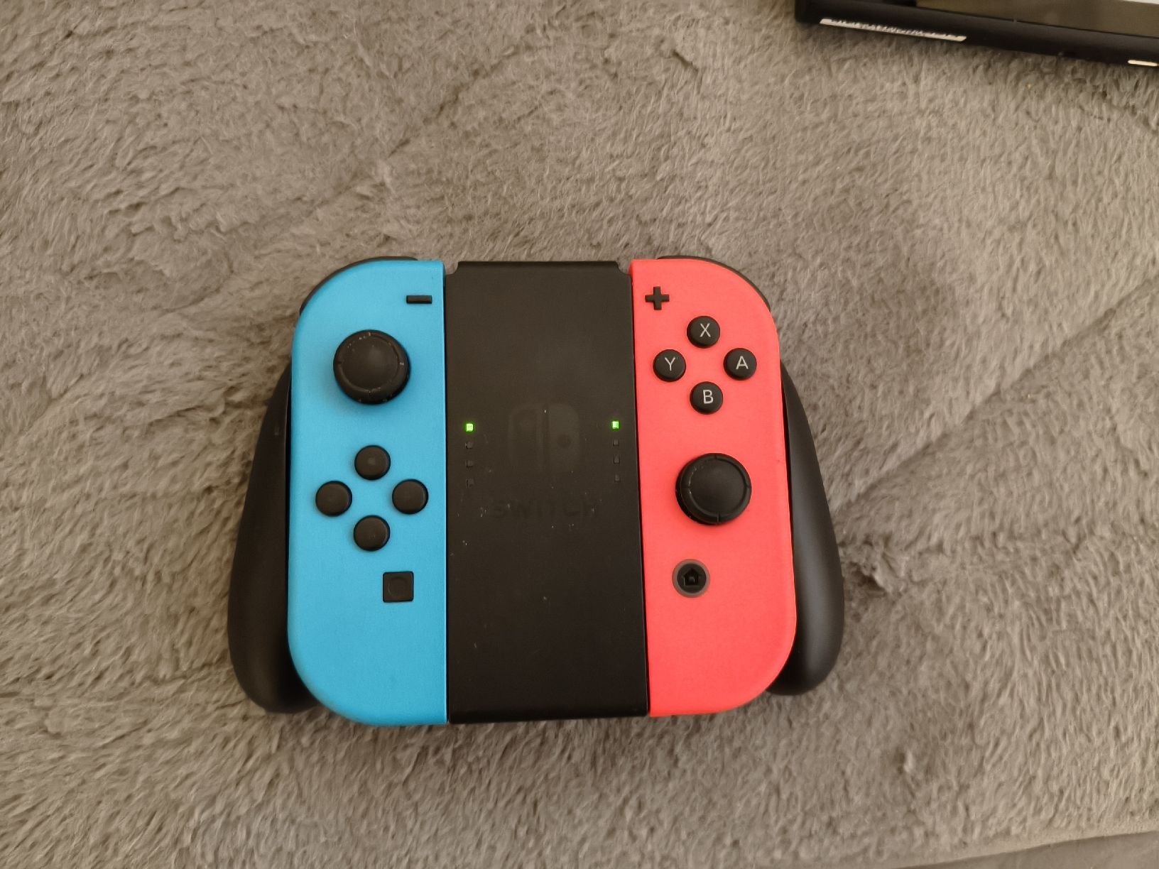 Nintendo Console: Nintendo Switch wenig gebraucht (abholung) – Usato da Thun venduto da abd_gzk2 4
