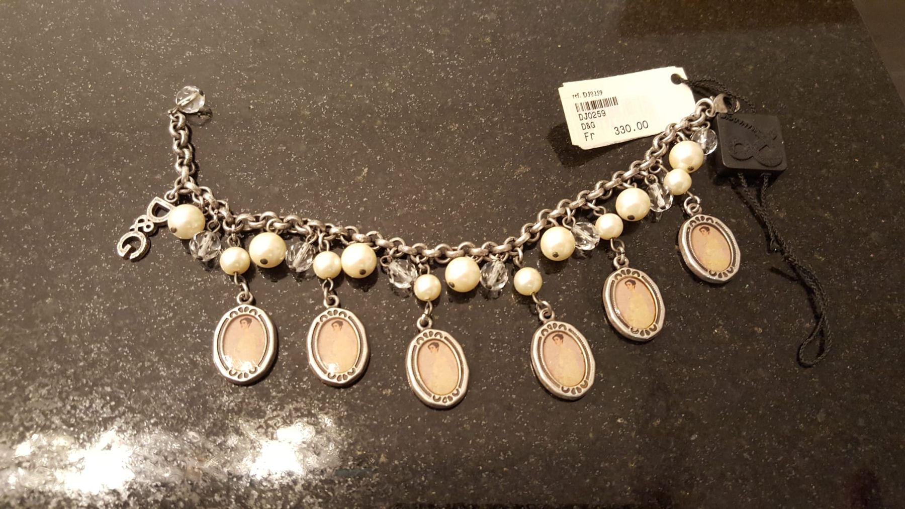 Dolce & Gabbana Bracciali & Braccialetti: Armband D&G – Nuovo (secondo la descrizione) da Islikon venduto da chailatte65