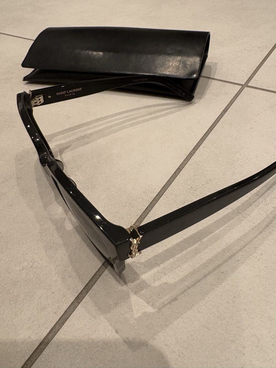 Saint Laurent Brillen & Gläser: Occhiali sole YSL – Gebraucht aus Minusio von giu_w2st 2