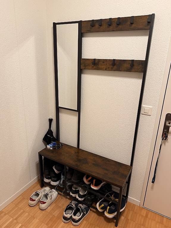 Garderobe: VASAGLE Garderobe / Kleiderständer mit Ablagen – Gebraucht aus Baden von jan_w2j9