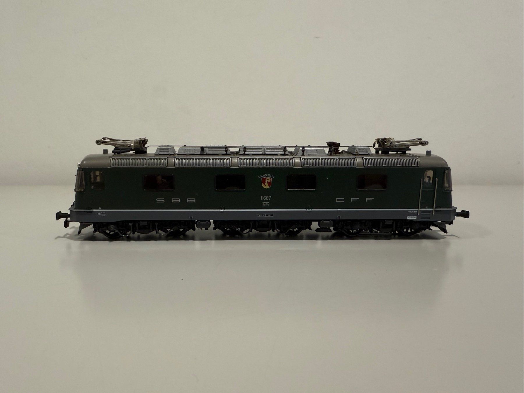 Hag Modellini di ferrovie: Elektrolokomotive Re 6/6 der SBB – Nuovo (secondo la descrizione) da Oftringen venduto da Pgi 1