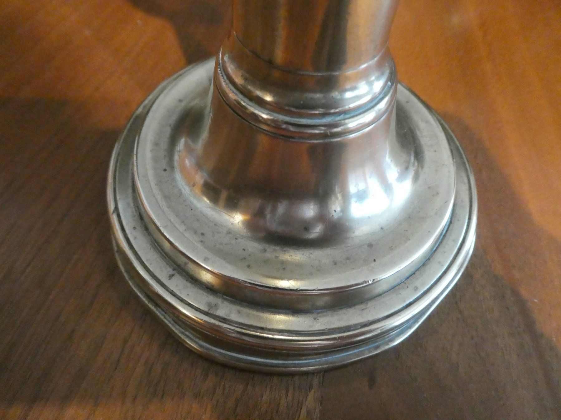 Kerzenständer: Antiker Biedermeier Kerzenständer aus Messing – Gebraucht aus Basel von Robyn 5