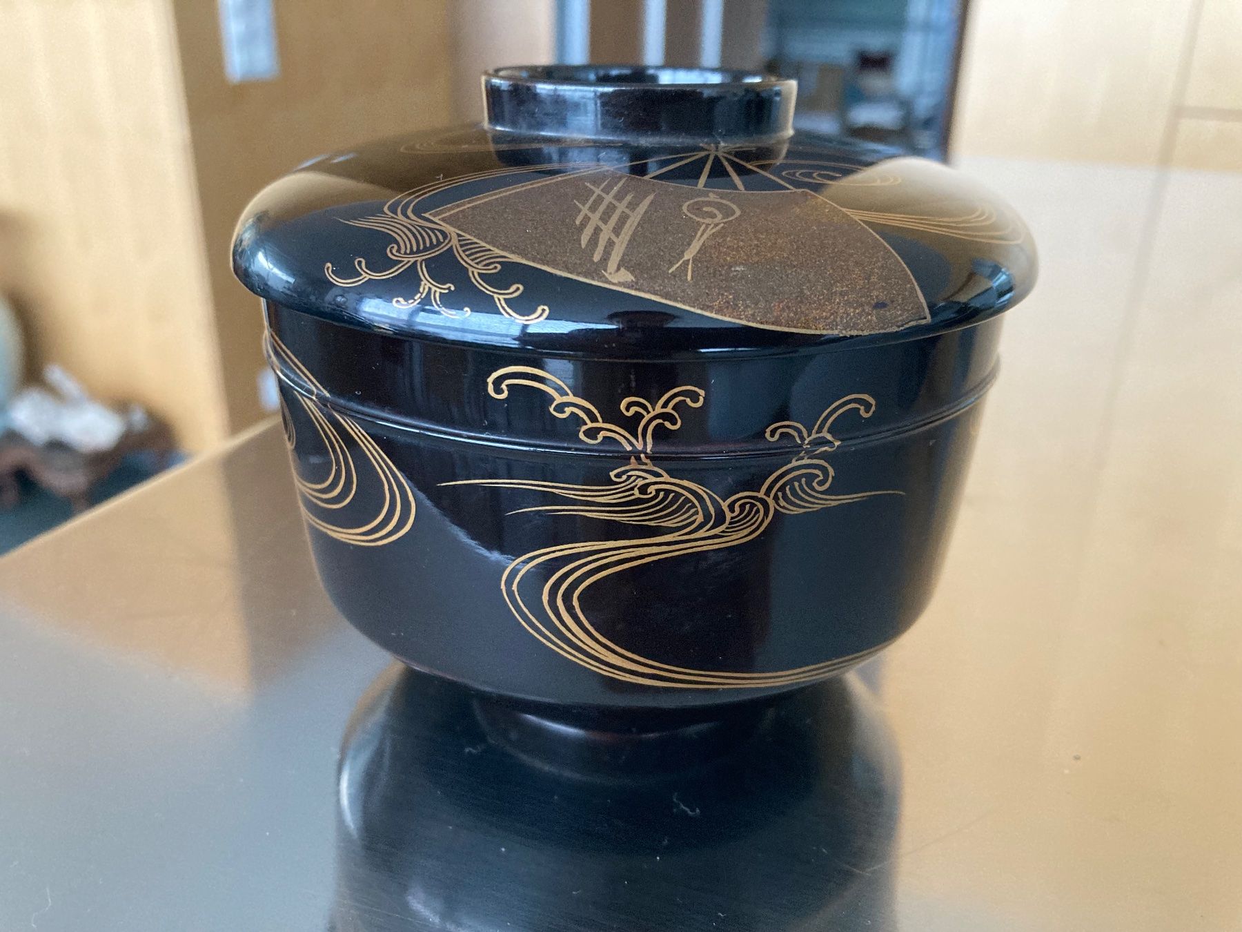 Ciotole: Wunderbare alte Lackschale mit Deckel, Lackdose, Japan – Usato da Zürich venduto da kostbares 3