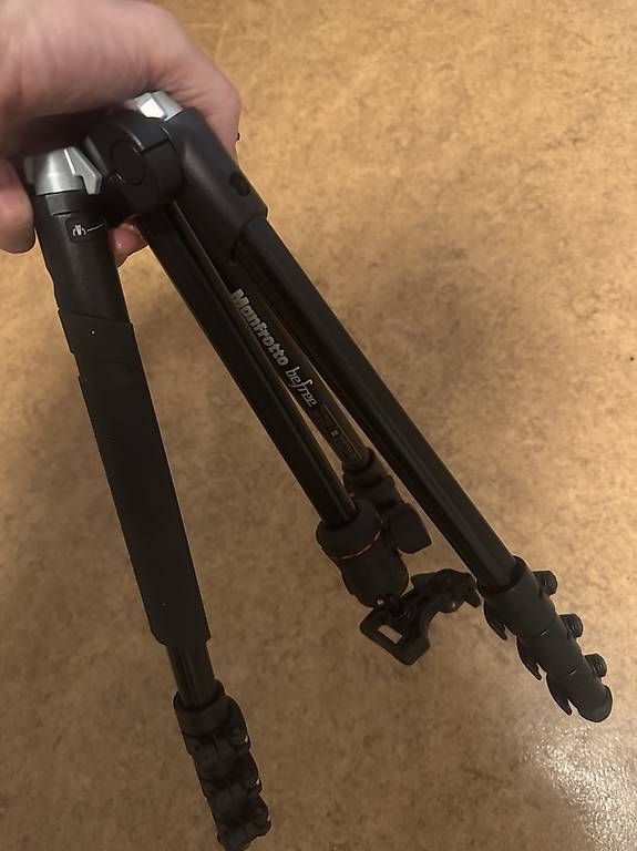 Treppiedi & Teste: Trépied Manfrotto Befree  – Usato da St-George venduto da eti_9sg6 2