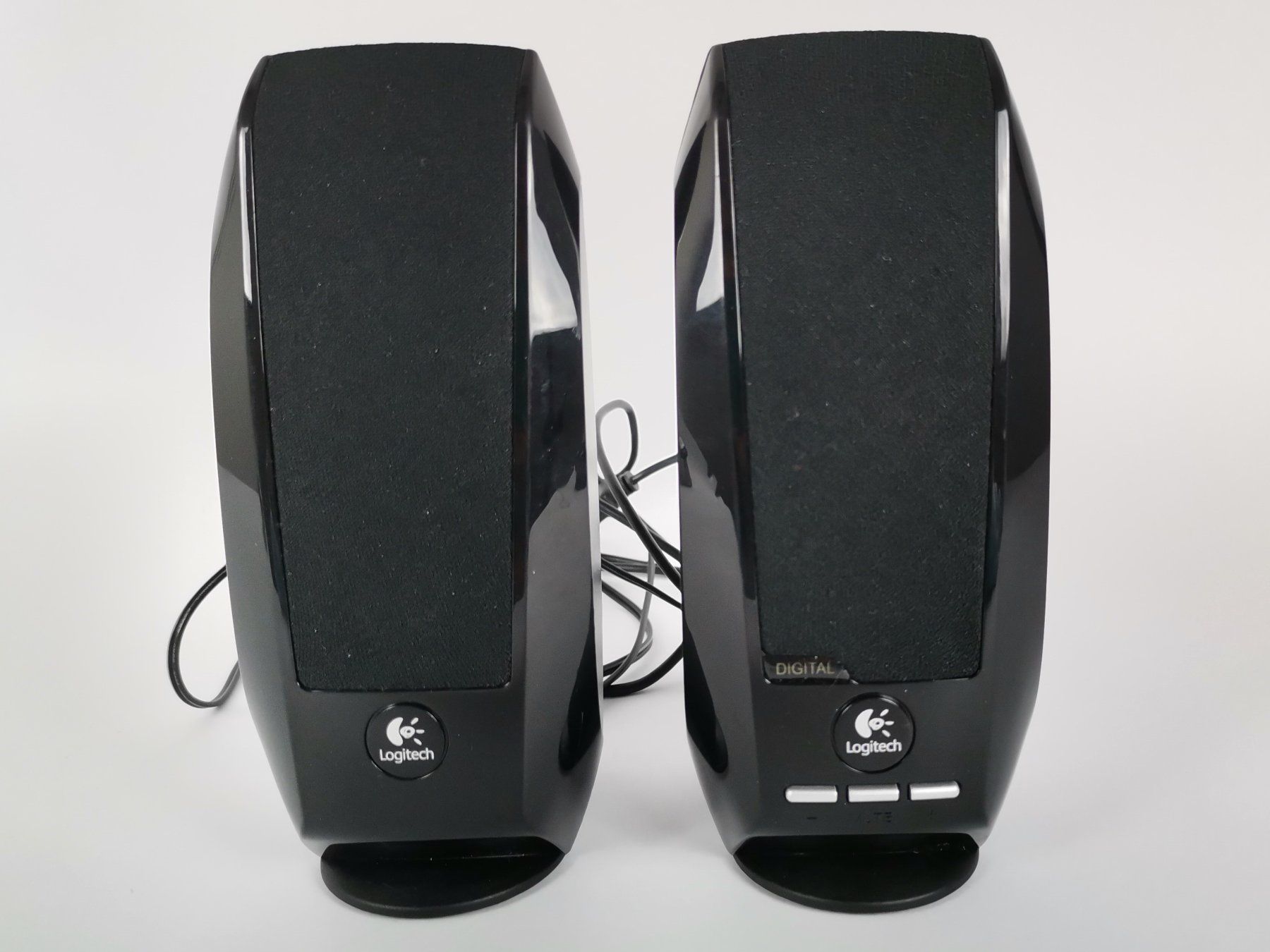 Logitech Casse acustiche: LOGITECH S150 Stereo Lautsprecher schwarz – Usato da Schaffhausen venduto da Restwert_SH
