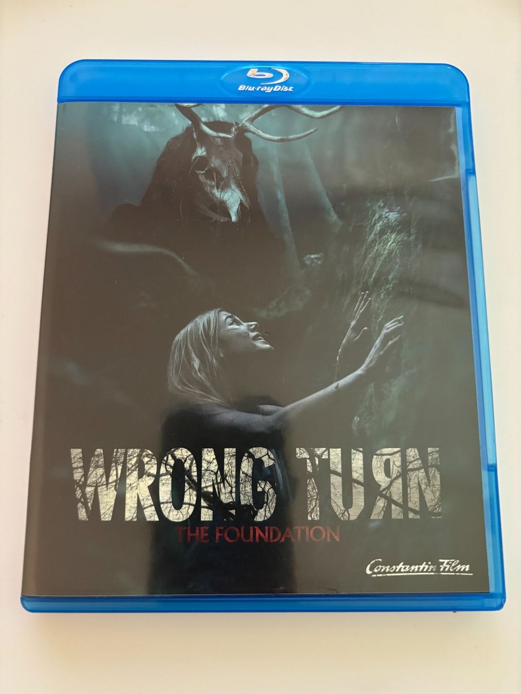 Alle DVDs: WRONG TURN - The Foundation - Reboot 2021 – Gebraucht aus Luzern von cole.trickle