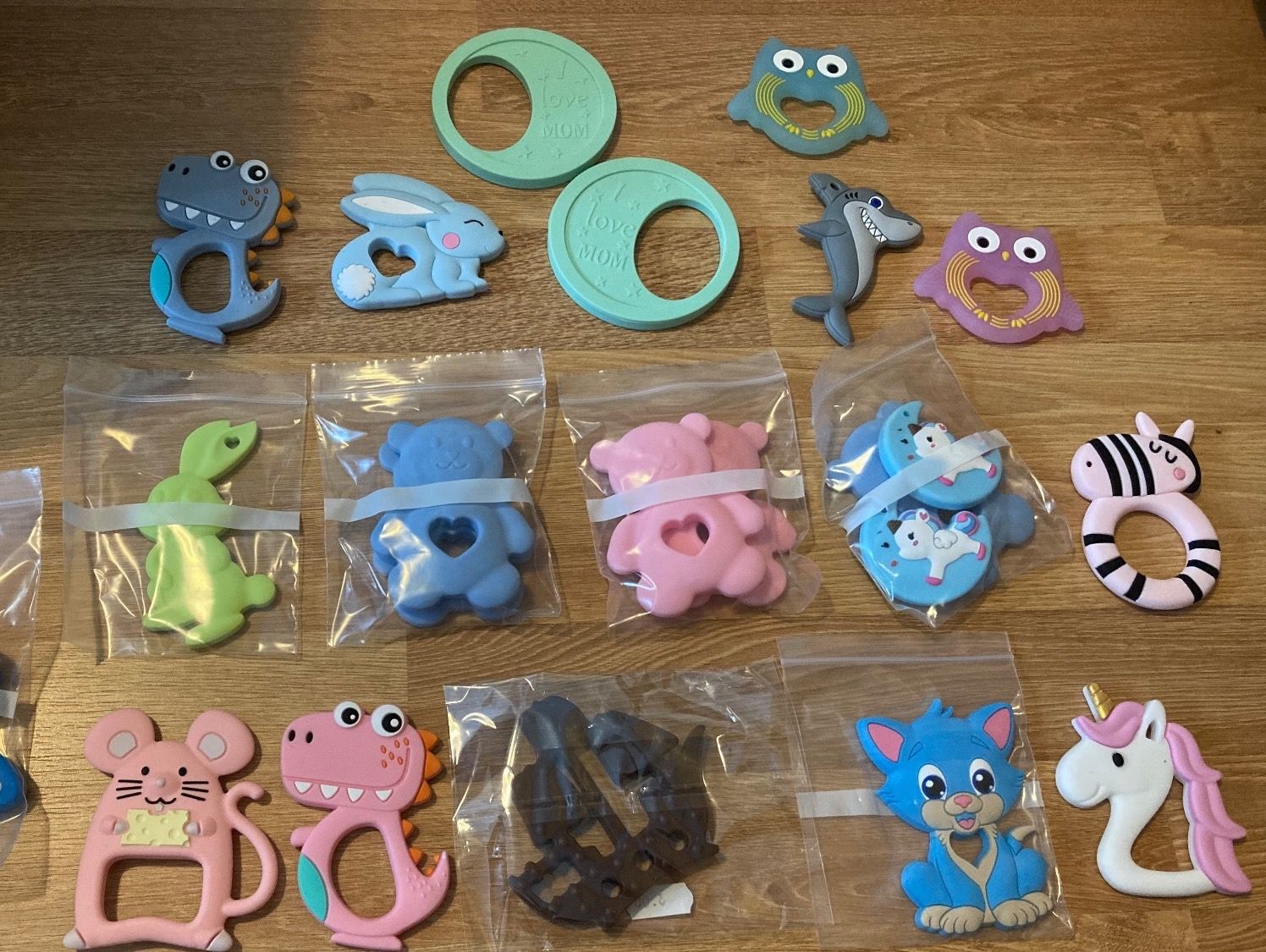 Nuggis & Nuggiketten: Baby Beissringe 28 Stk. Nuggikettenmaterial – Neu (gemäss Beschreibung) aus Emmenbrücke von JJ_89 1