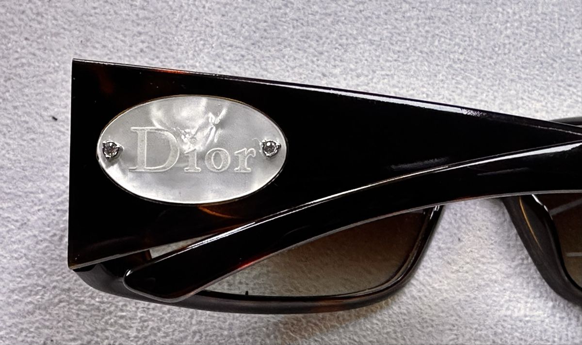 Dior Occhiali & Lenti: DIOR Sunglasses Vintage – Nuovo e nell'imballaggio originale da Burgdorf venduto da N.O.C. 2