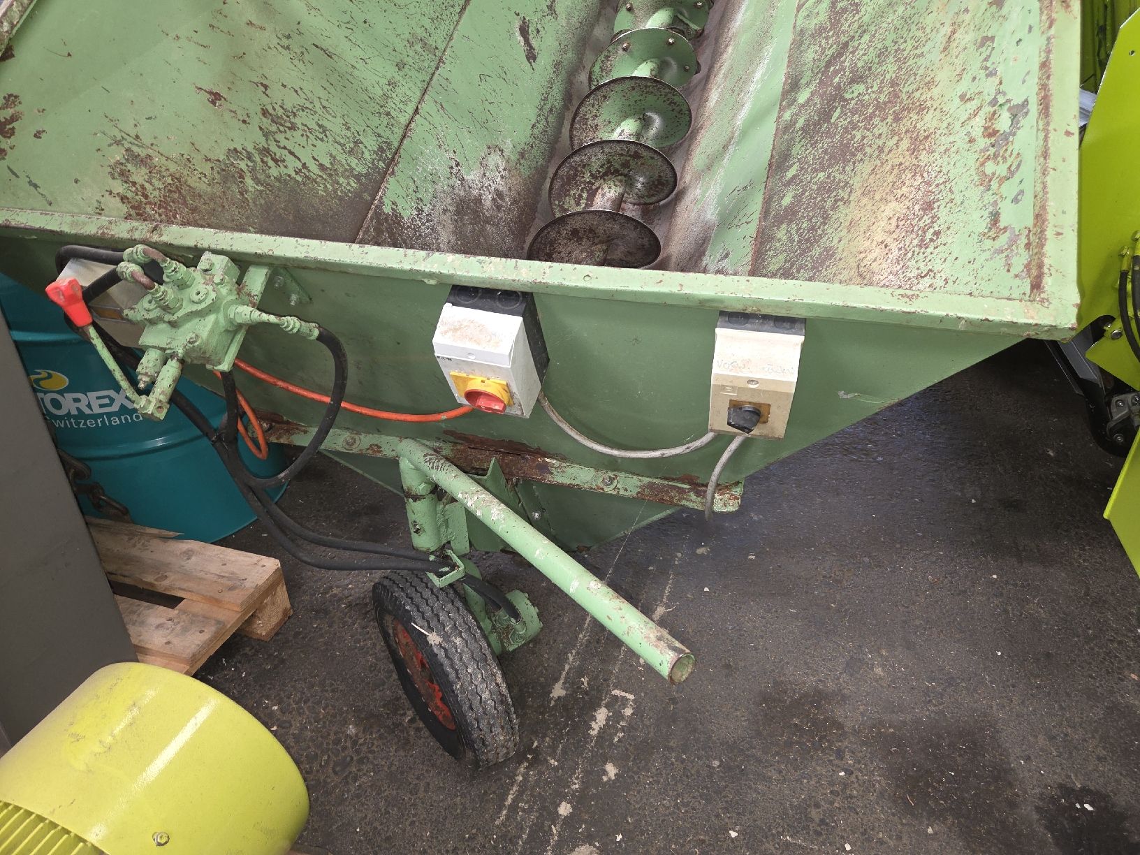 Toutes les machines: Futtermischer Schrägmischer Lanker – D'occasion à Schöftland par deutz00 2