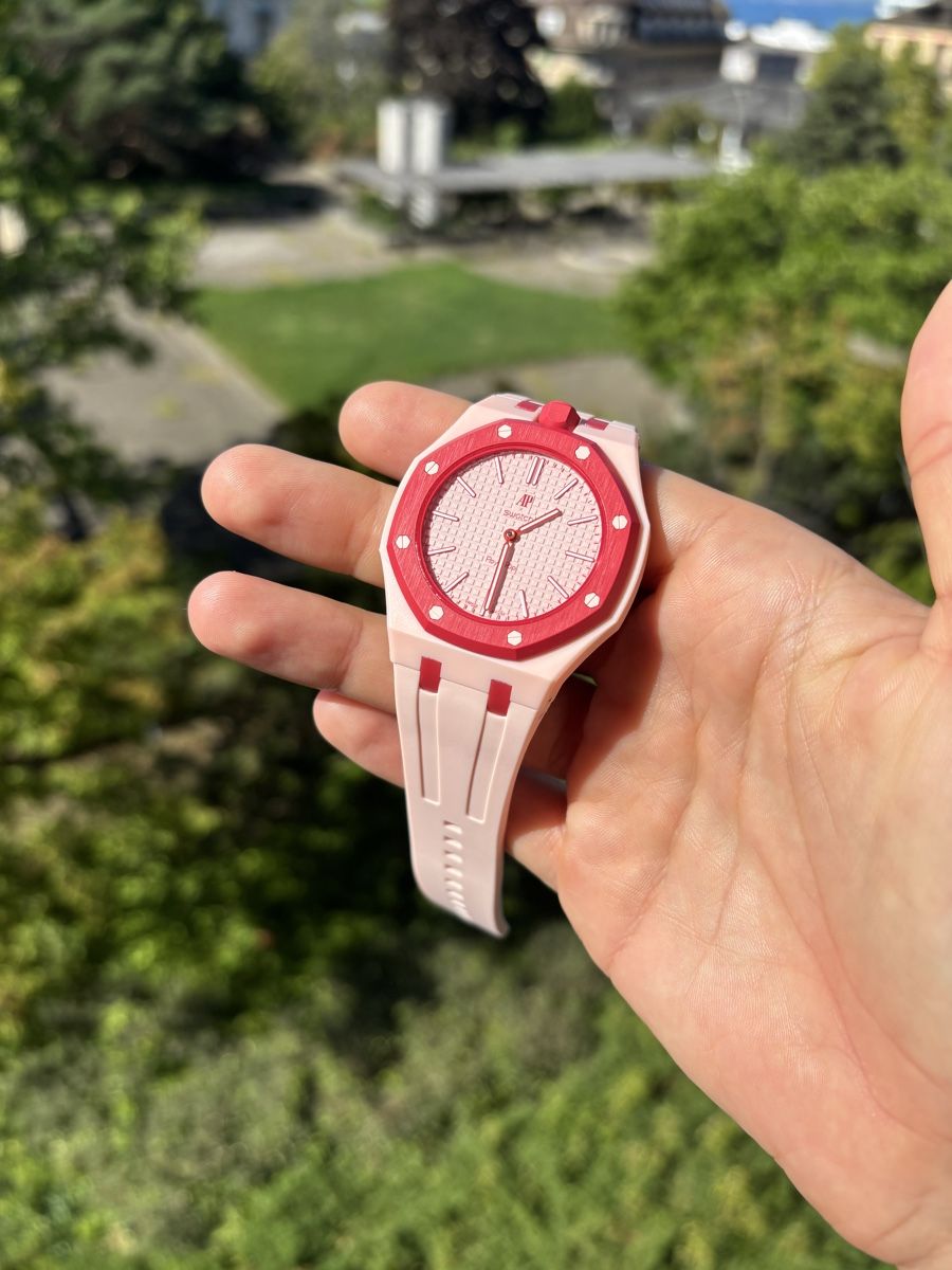 Swatch Uhren: Royal Pop pink – Gebraucht aus Lausanne von marinemtr