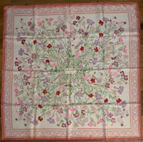 Foulard HERMÈS « OEILLETS SAUVAGES ET AUTRES CARYOPYHYLLEES