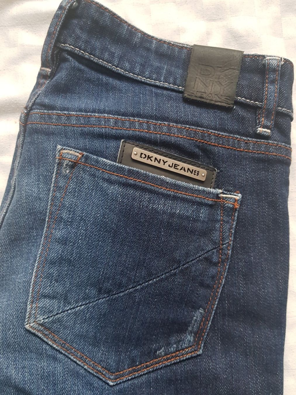 DKNY Jeans: Jeans DKNY 26 (xs) – Usato da Thônex venduto da can.can 3