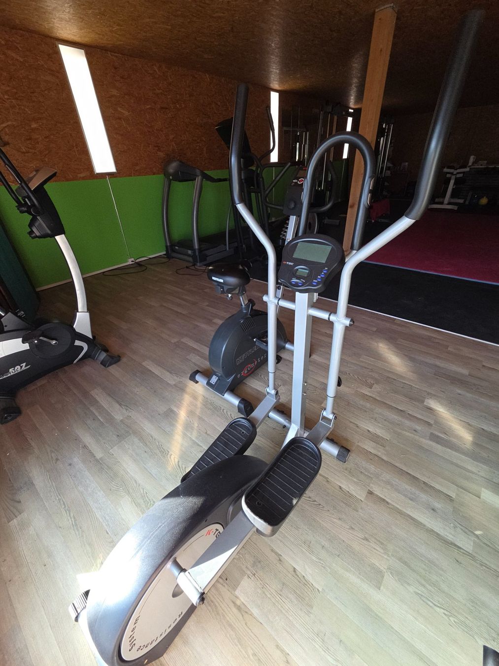 Hometrainer: K-Tec RE 2000 Crosstrainer / Ellipsentrainer – – Usato da Beinwil (Freiamt) venduto da luk_6vxw
