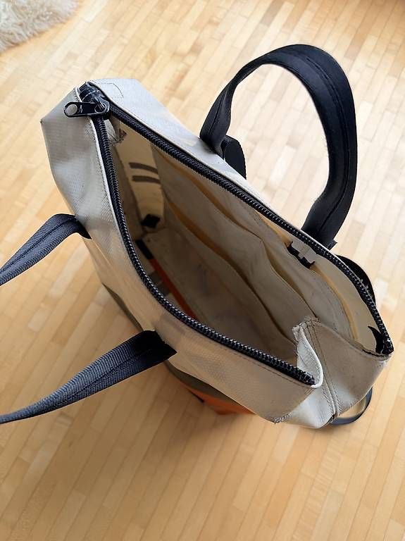 Freitag Zaini: Freitag Rucksack Pete F201 – Usato da Seuzach venduto da Lazaro07 3