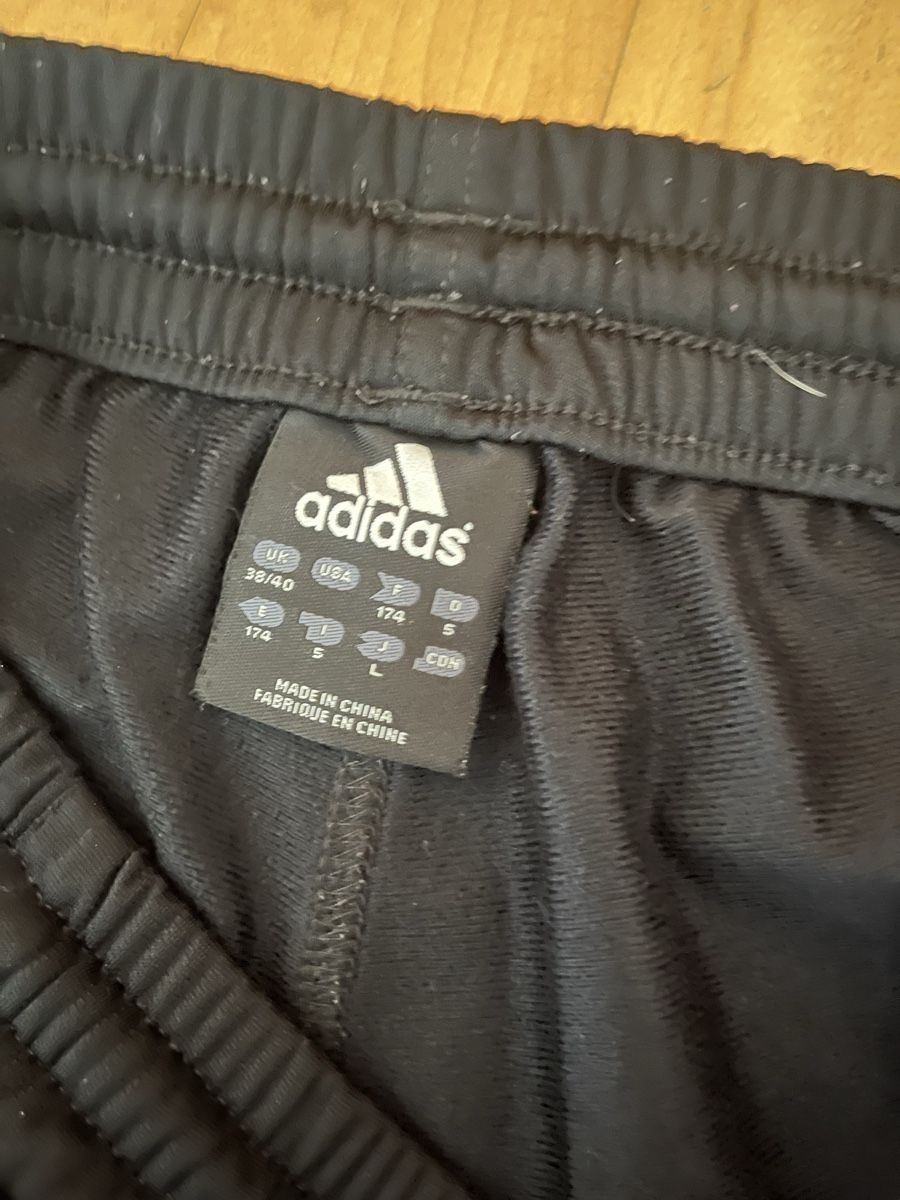 Adidas Kleiderpakete: Adidas Trainingsanzug AC Milan  Grösse S – Gebraucht aus Allschwil von Manolictus 7