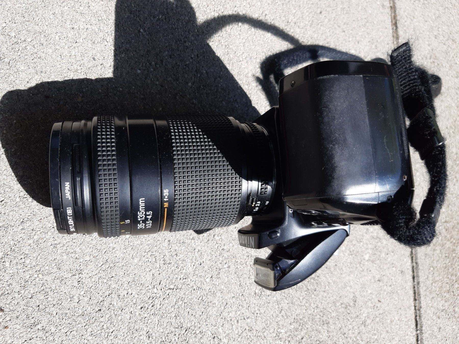 Nikon Kamera: Nikon F-601 analog Blitz SB-24, Objektiv – Gebraucht aus Steffisburg von Bosihalte-Salbei 5