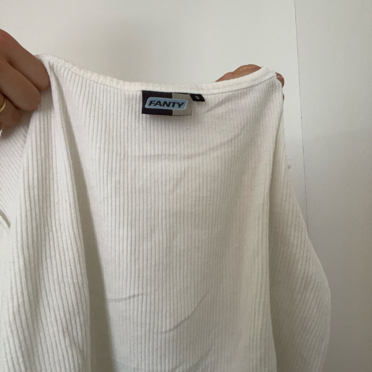 Top: Weisses Langarmshirt, Rippstrick, Gr. S, gebraucht – Usato da Baden venduto da Julikoo 4