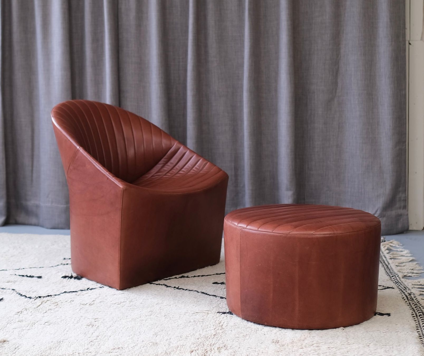 Wittmann Sessel: Oyster Sessel & Hocker von Wittmann – Gebraucht aus Bern von Zmodern_CON 2