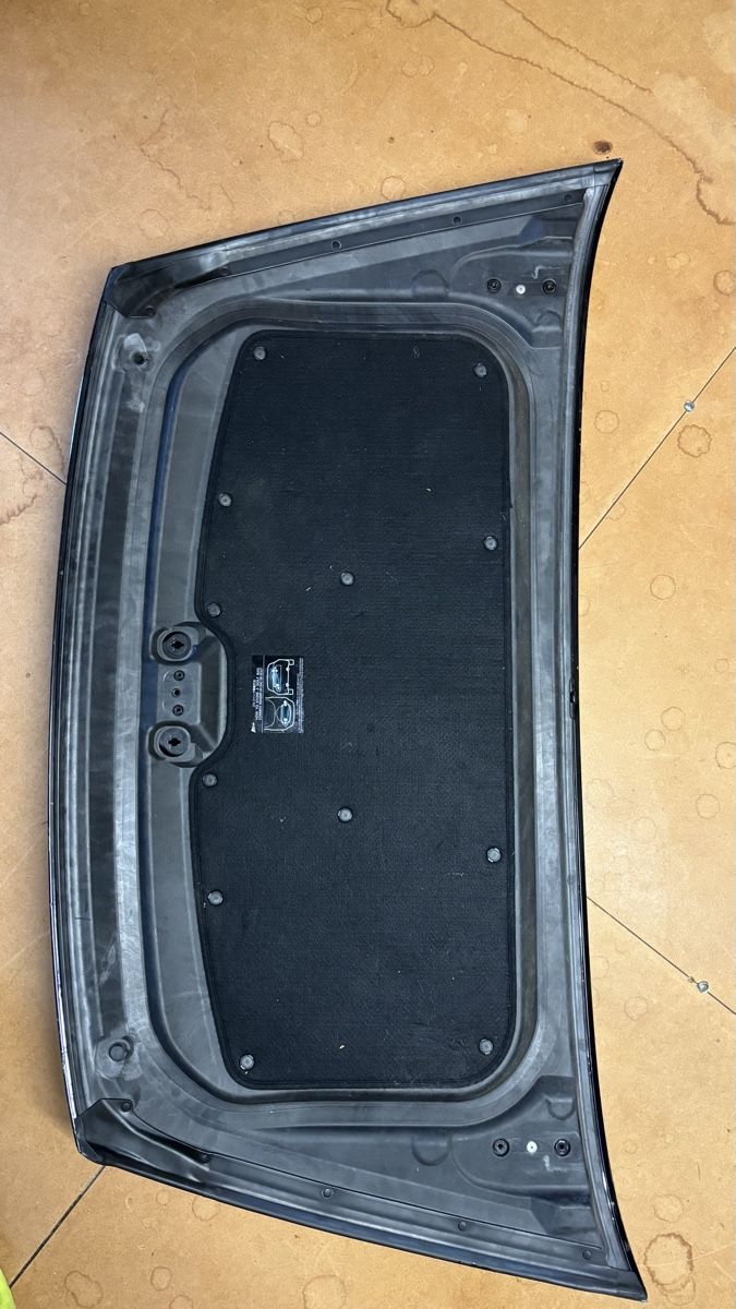 Nissan Tutti pezzi di ricambio auto: Nissan 350Z Kofferraumdeckel – Usato da Wittinsburg venduto da jonibaboni 1