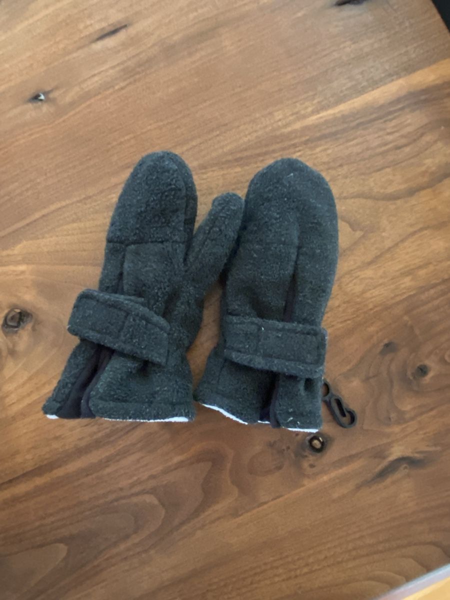 Sterntaler Guanti: Sterntaler Handschuhe 12-18 Monate – Usato da Lenggenwil venduto da Coco1