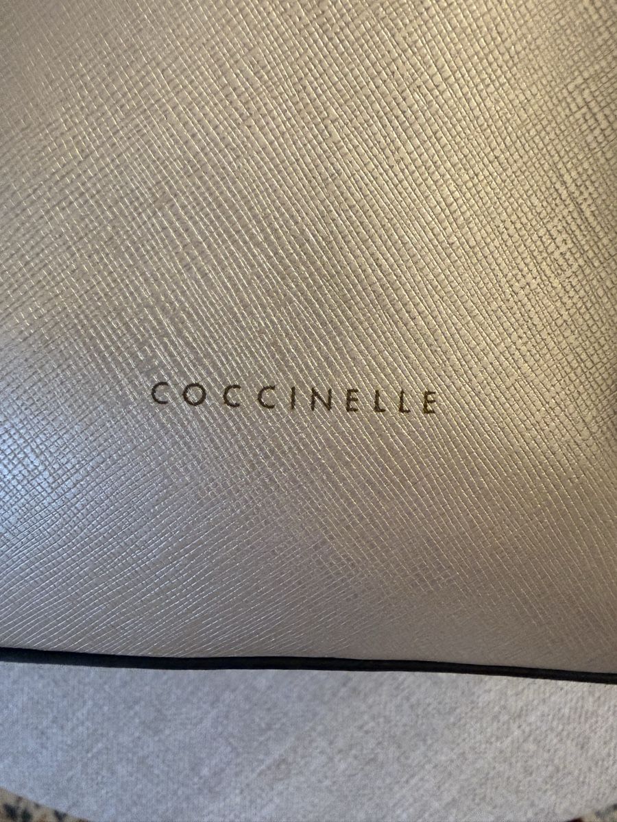 Coccinelle Taschen für Damen: Coccinelle Beutel Tasche – Gebraucht aus Luzern von Grawp 1