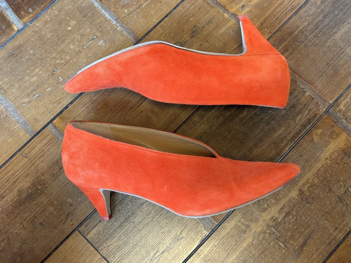 Damenschuhe: Escarpins Ayede 40.5 daim orange – Gebraucht aus Dotzigen von SecondHandGems 4