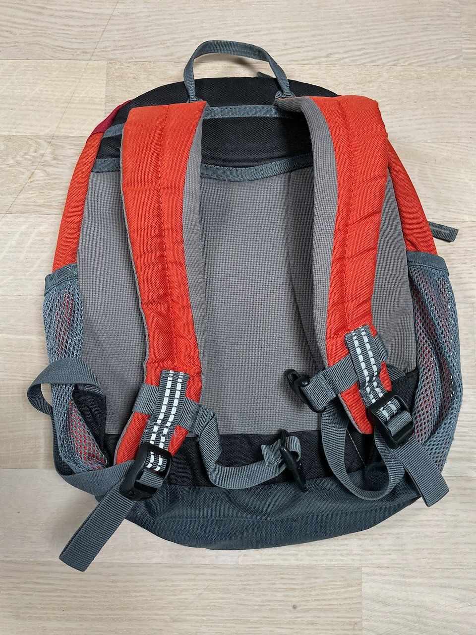 Deuter Borse & Zaini: Kinderrucksack von Deuter – Usato da Zürich venduto da 0parker0 1