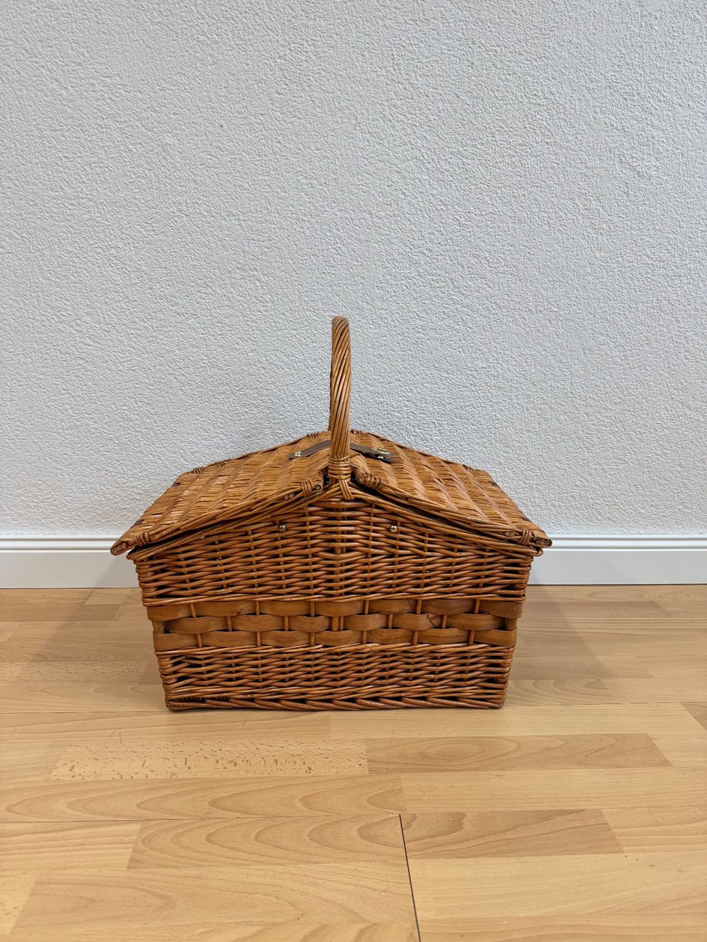 Sonstiges für Haushalt & Wohnen: Picknickkorb inkl. Zubehör – Neu und originalverpackt aus Horgen von Grizzly83