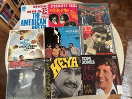 17 tolle 60's Singles BEE GEES TOM JONES LOVE SCUPLTURE 2