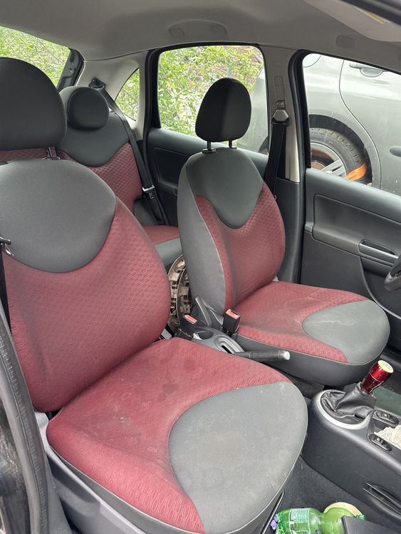 Citroën Automobili: Citroën C3, 1.1 ( Für Teile )  – Usato da Heiligkreuz (Mels) venduto da 071089 2